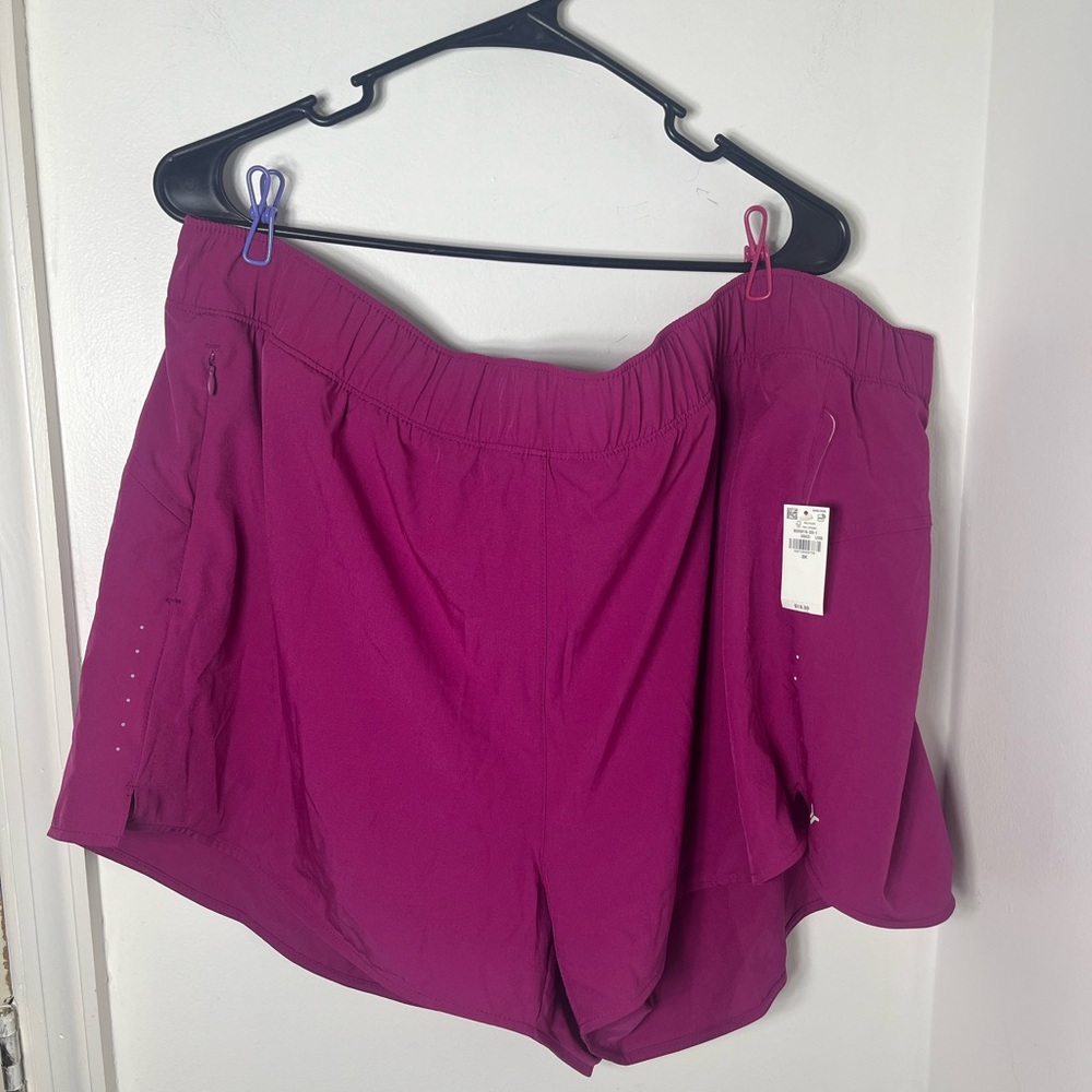 Old Navy Magenta Women's Athletic Shorts